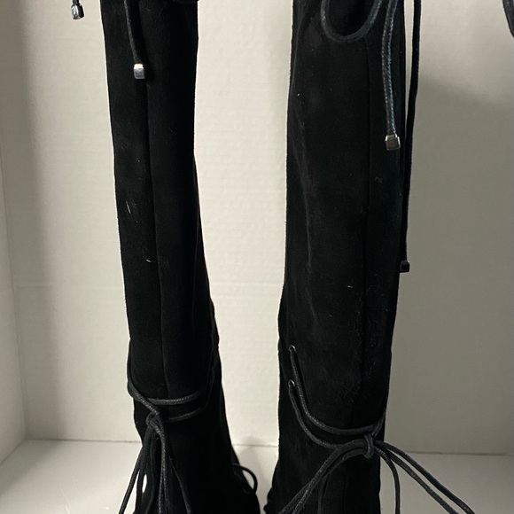 Dolce & Gabbana black suede knee high boot with multiple lacing details - Picture 4 of 9